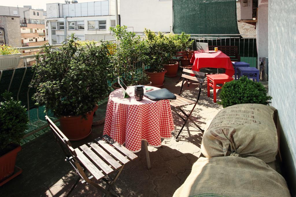 Hostel Bed&Coffee 360° Beograd Ngoại thất bức ảnh