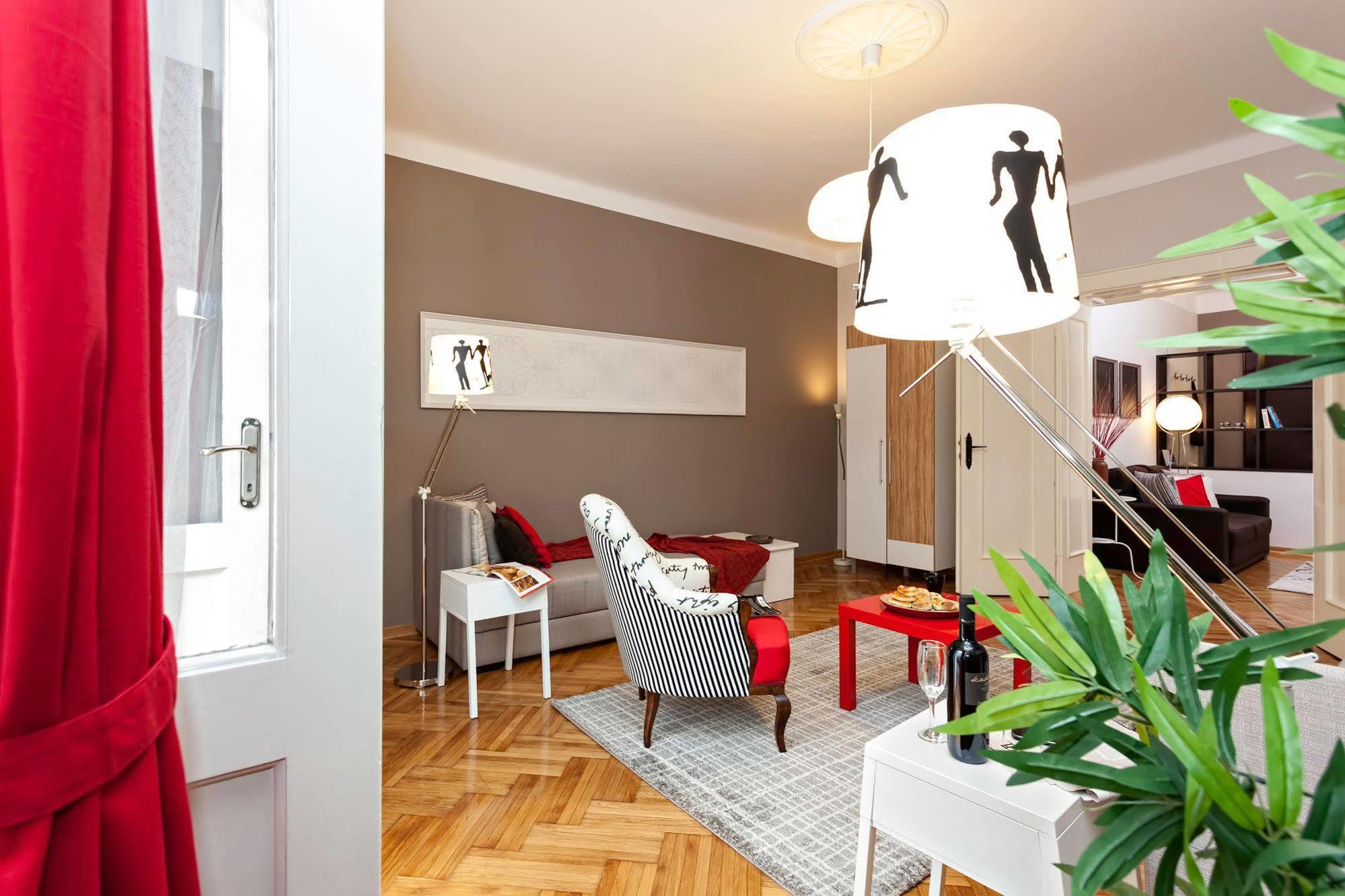 Hostel Bed&Coffee 360° Beograd Ngoại thất bức ảnh